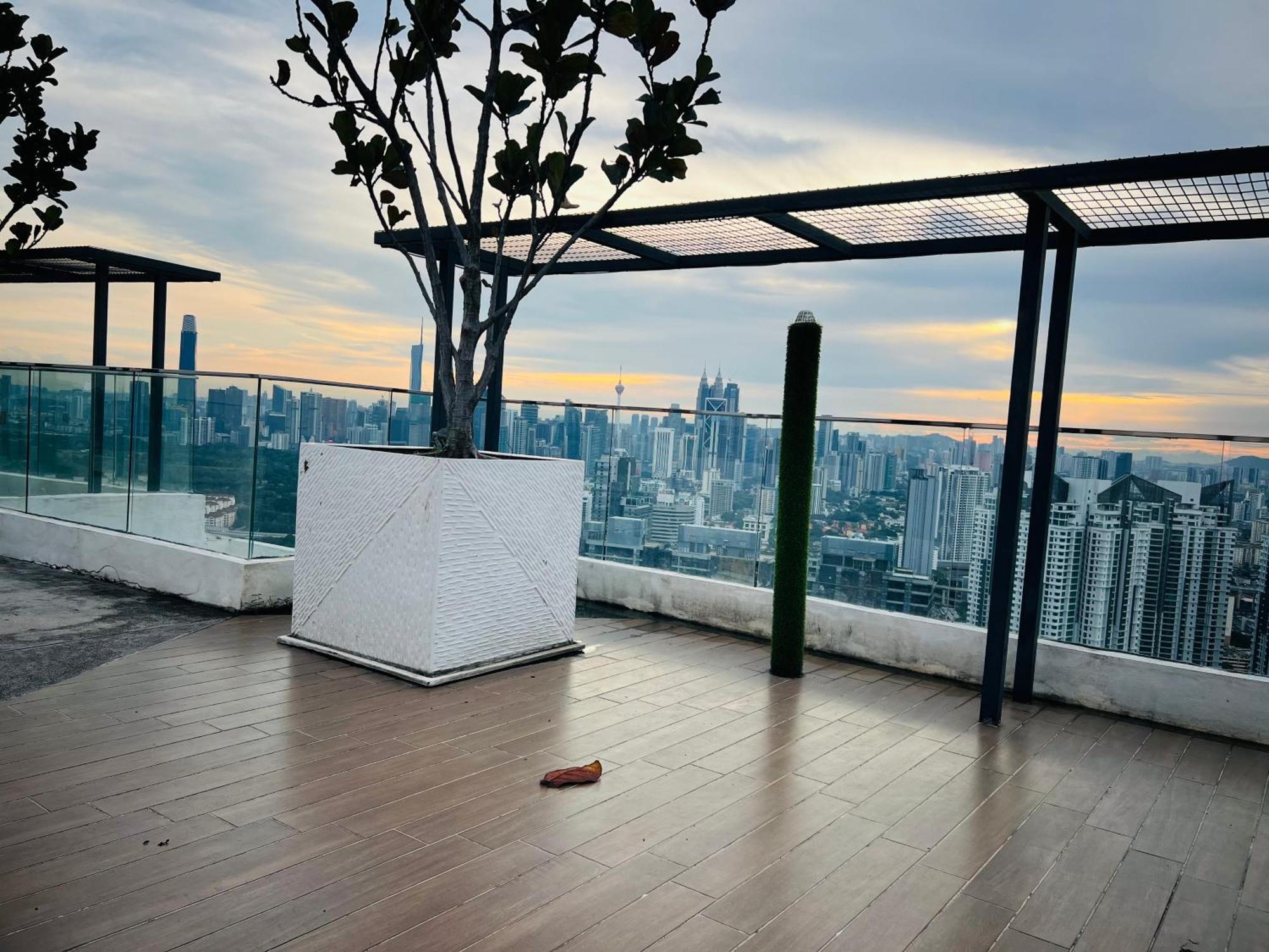 Reizz Residence By Elysium Kuala Lumpur Exterior foto